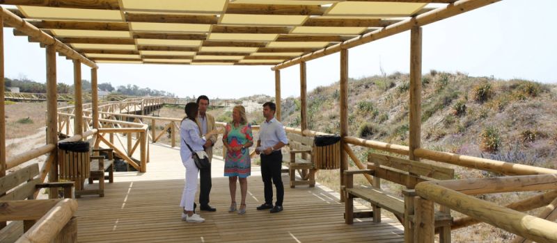El Ayuntamiento abre a la ciudadanía la zona dunar de Real de Zaragoza tras su restauración, con la eliminación de especies invasoras y un área de estancia para sus visitantes